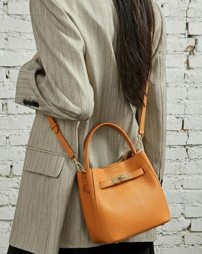 The Structured Leather Handbag old money fashion